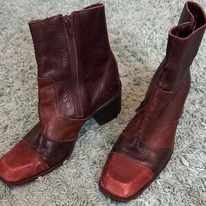 Apostrophe Leather Boots